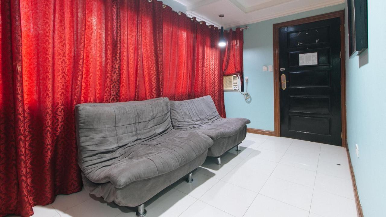 Holiday Plaza Hotel Tuguegarao City Exterior photo